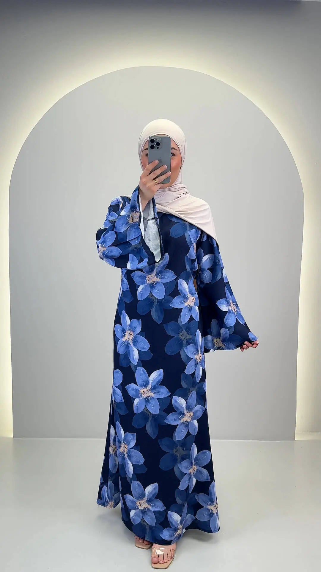 Abaya Fino