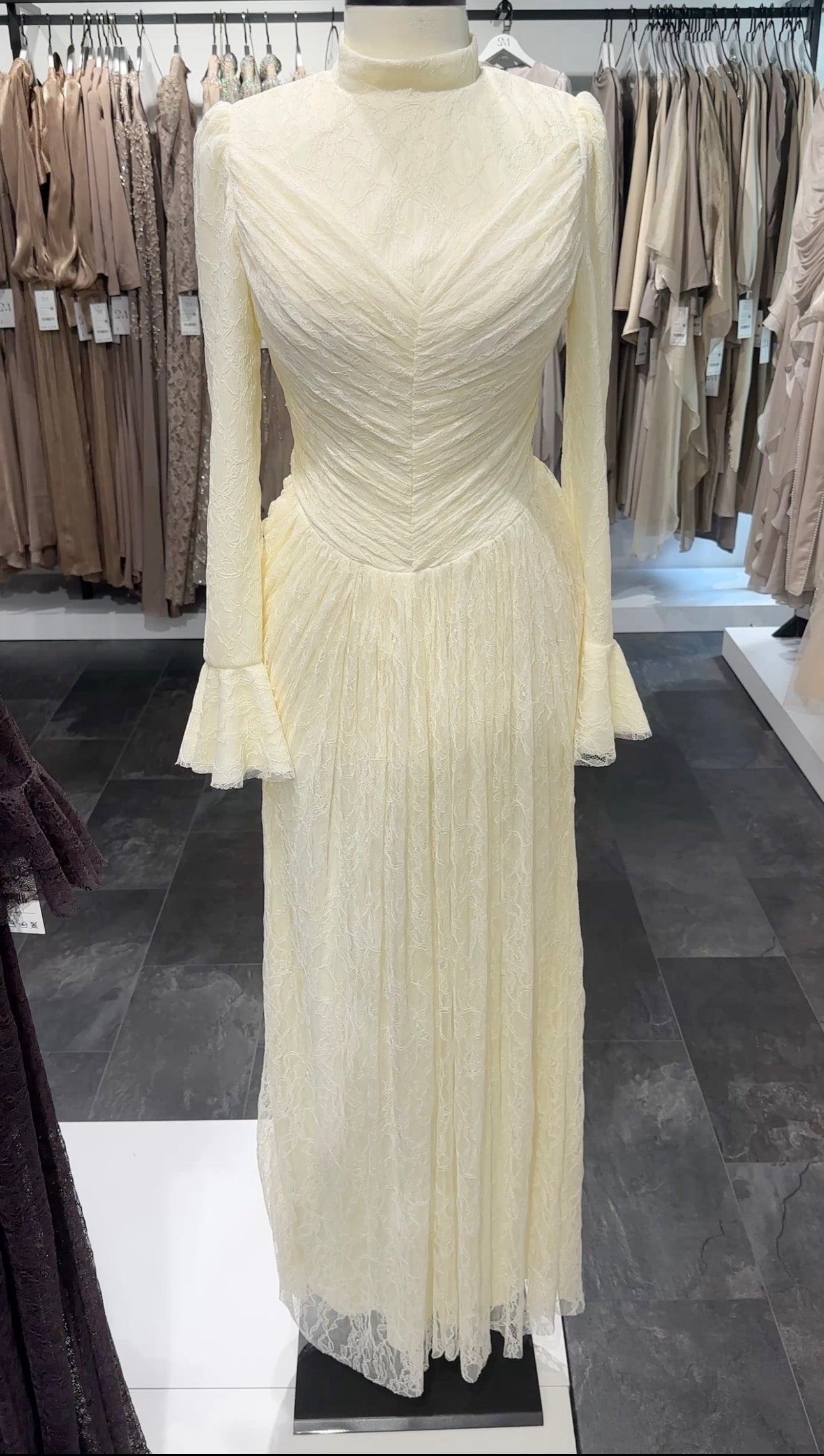 Selin Abito da sposa