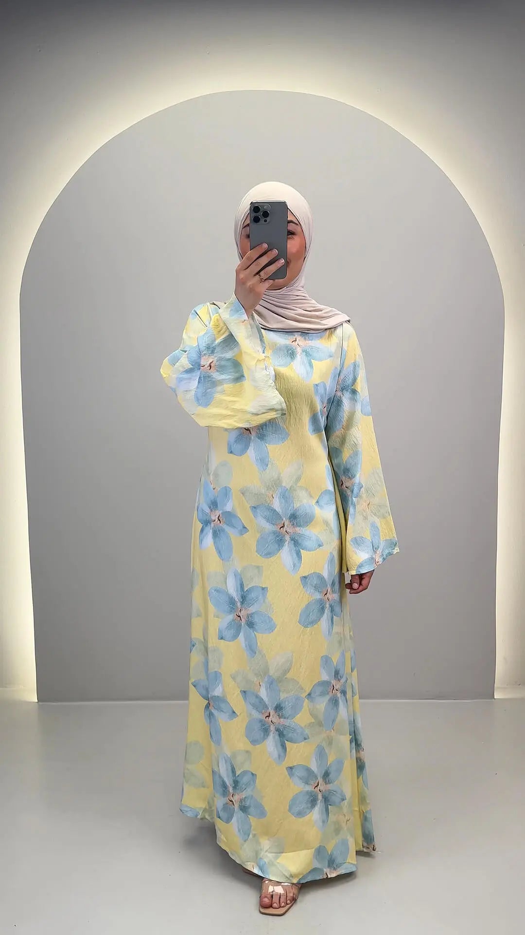 Abaya Fino