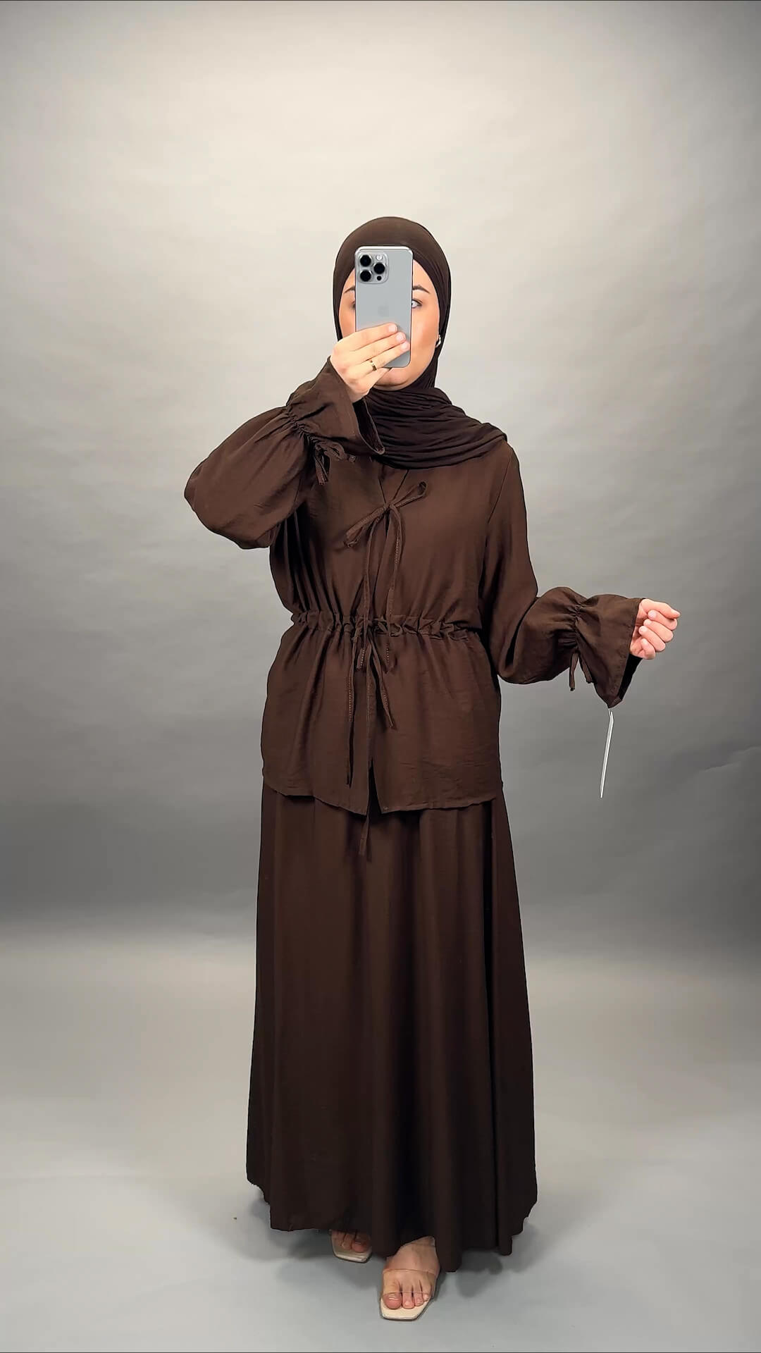 Asliya due pezzi marrone