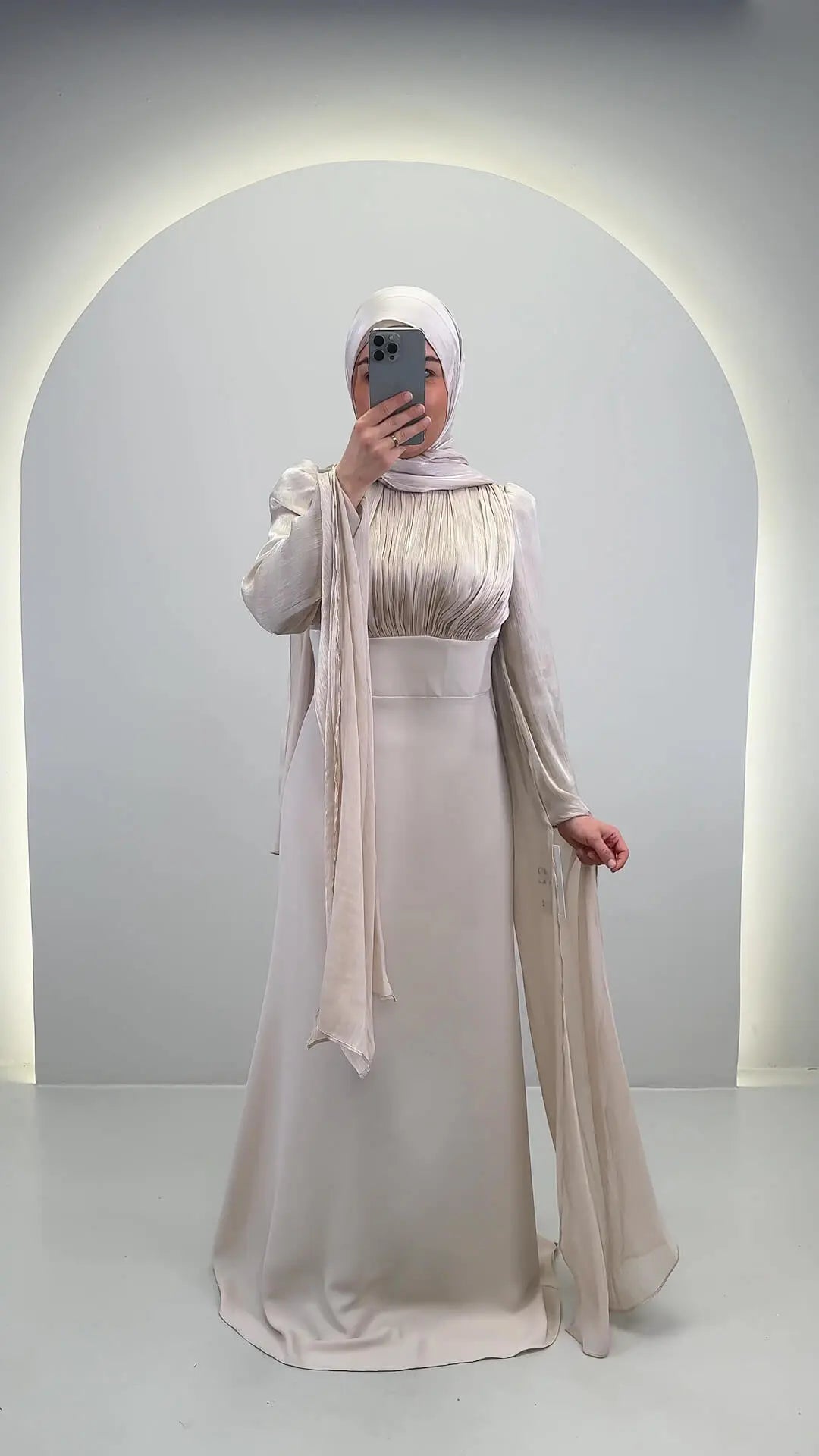 Yarenay Abito da sera Beige