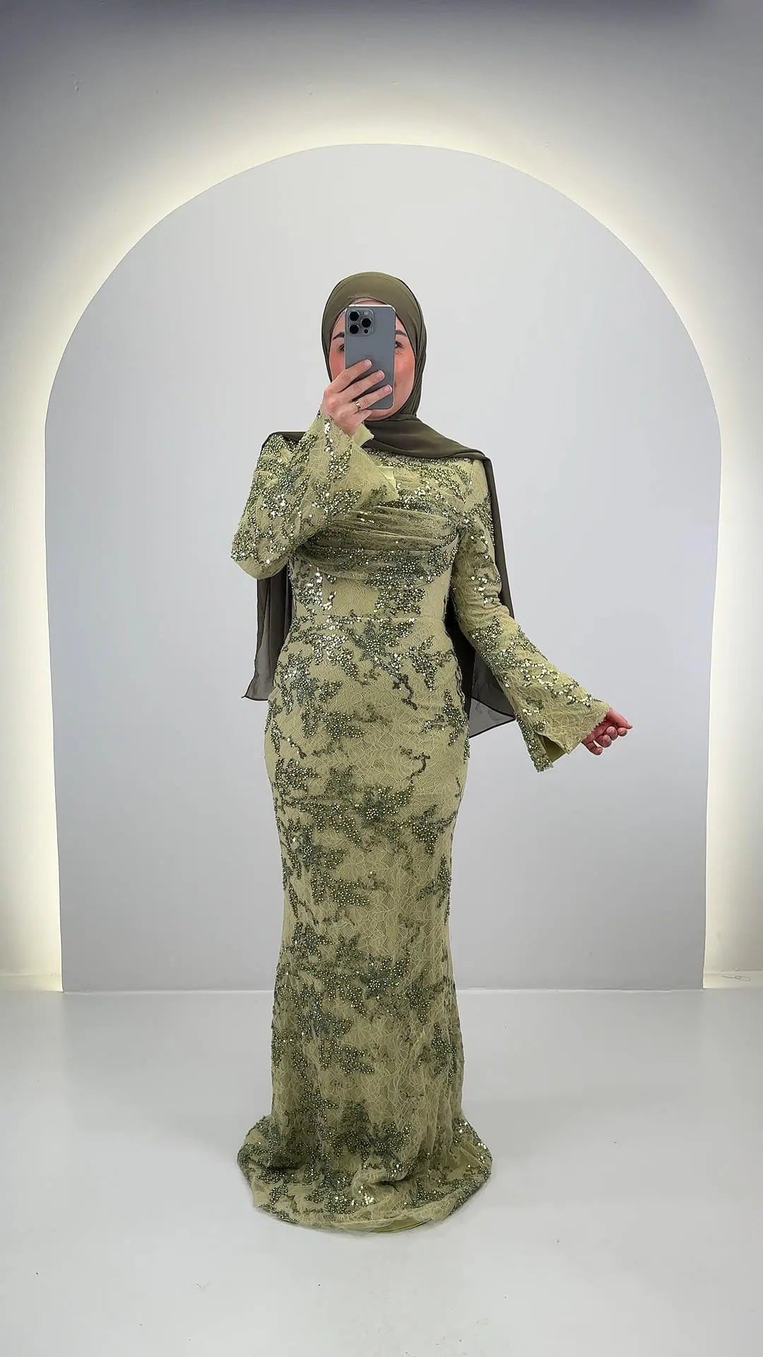 Azmia Abiye Yeşil ve Hijab ile