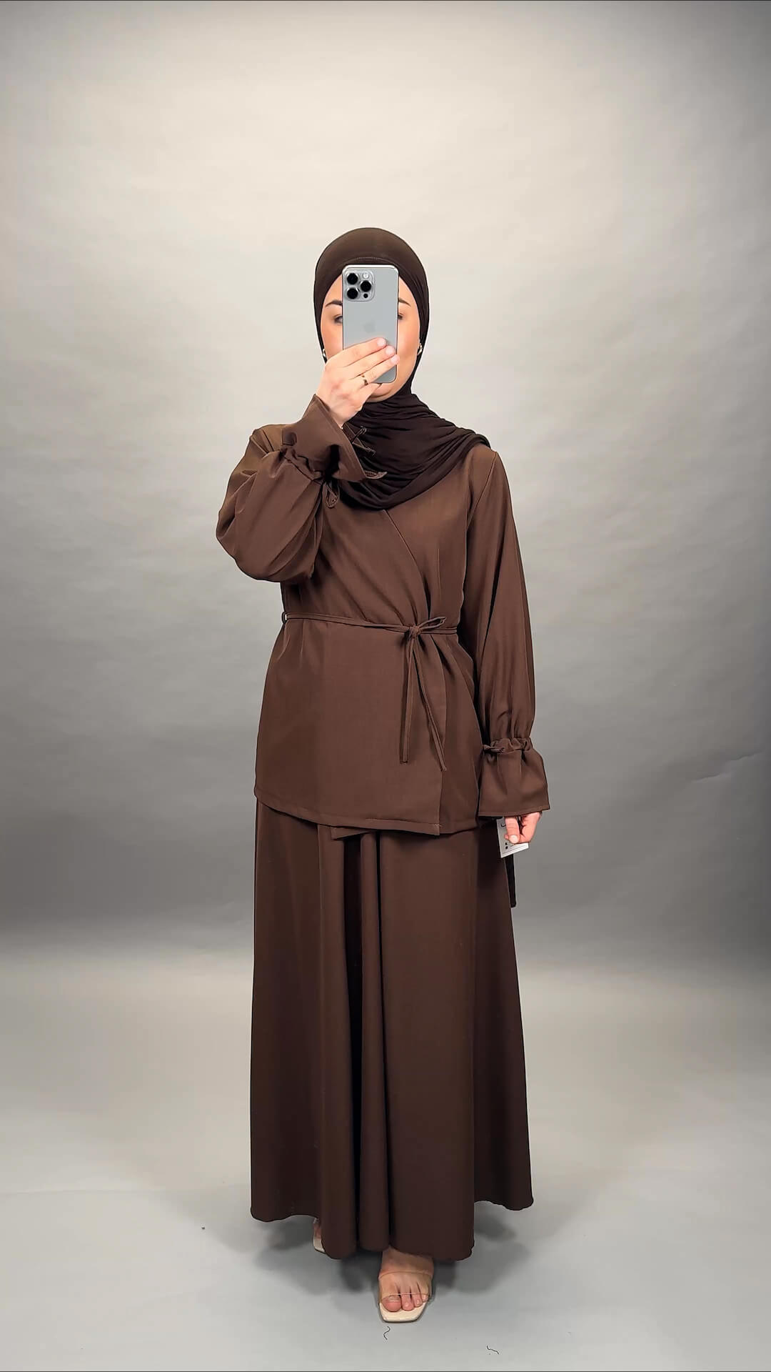 Iraya due pezzi marrone