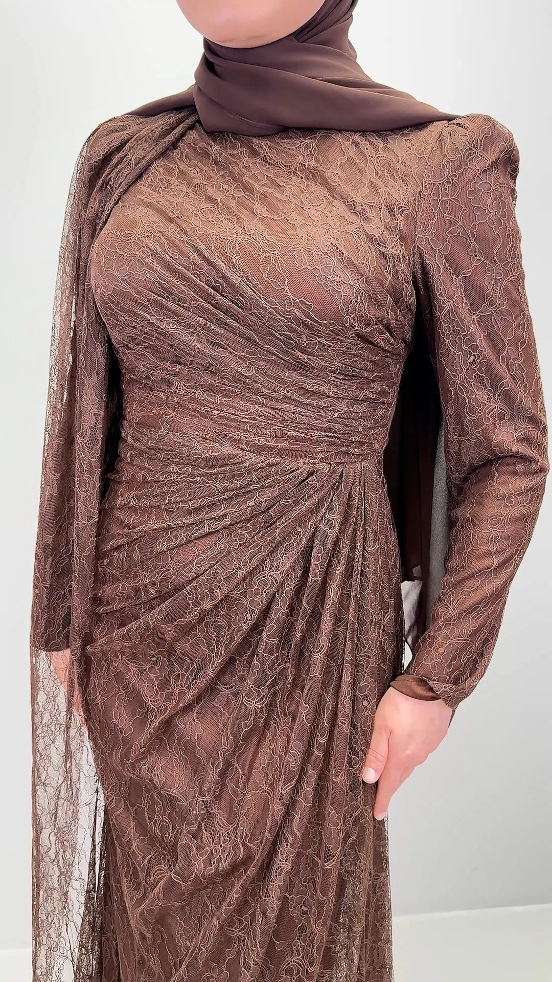Vestito da sera Mireya Marrone