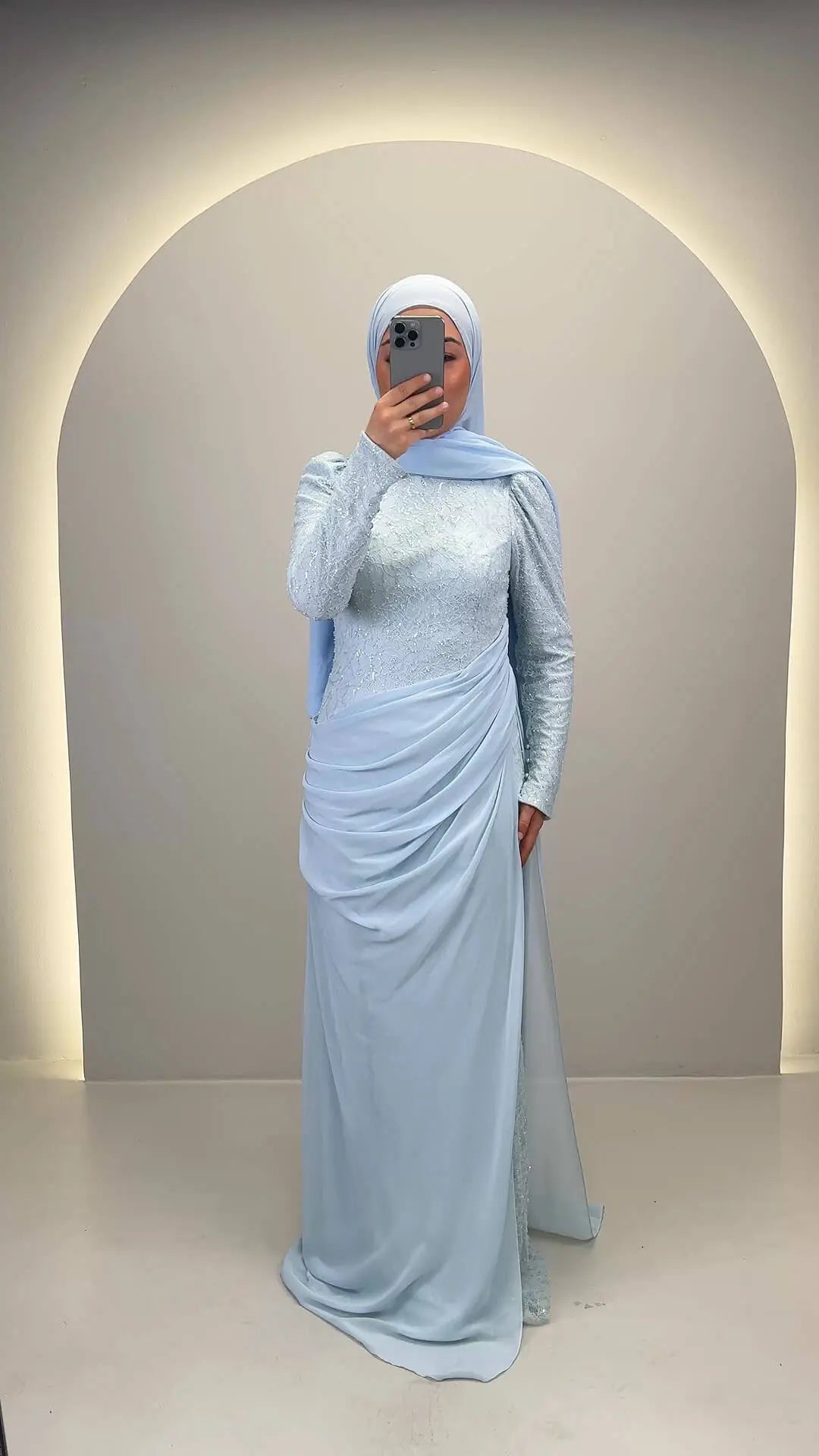 Aliraya Abito da sera