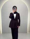 Esilya Outfit Marrone