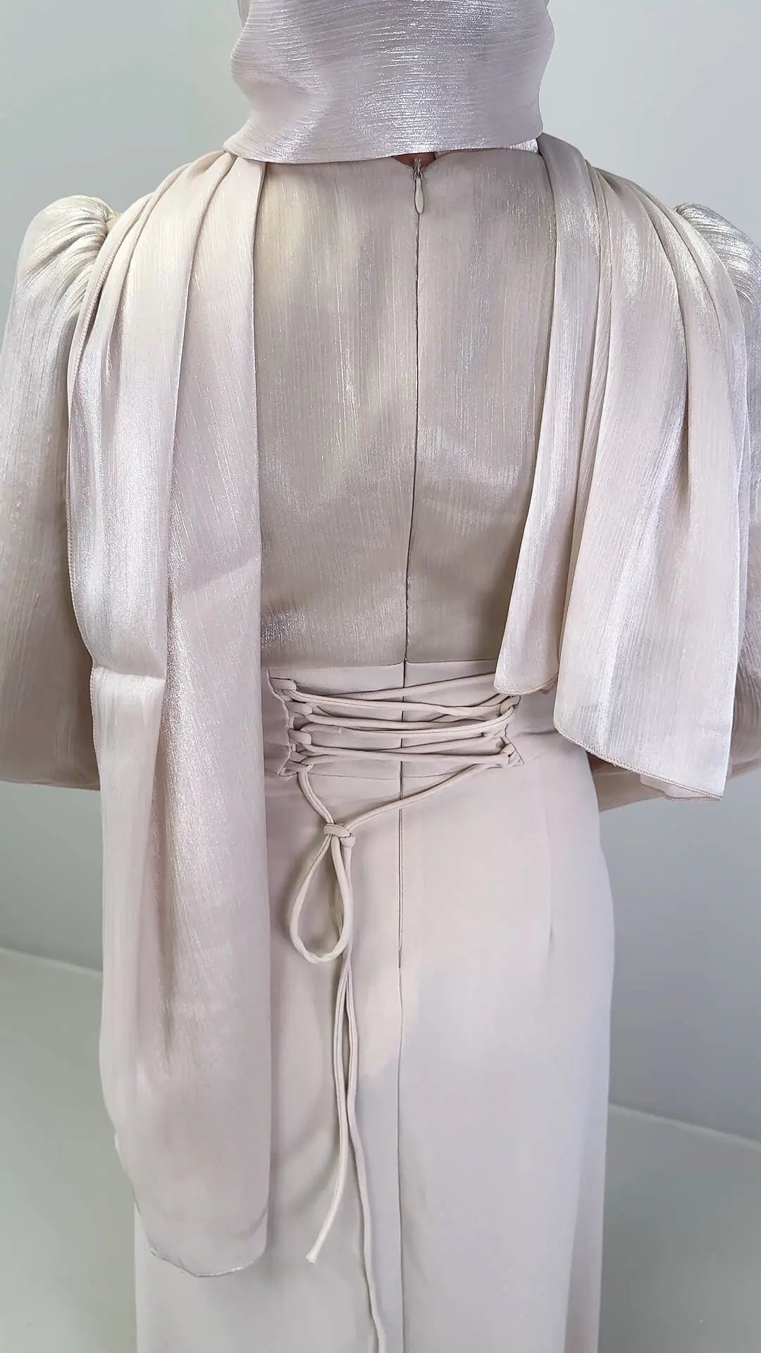Yarenay Abito da sera Beige
