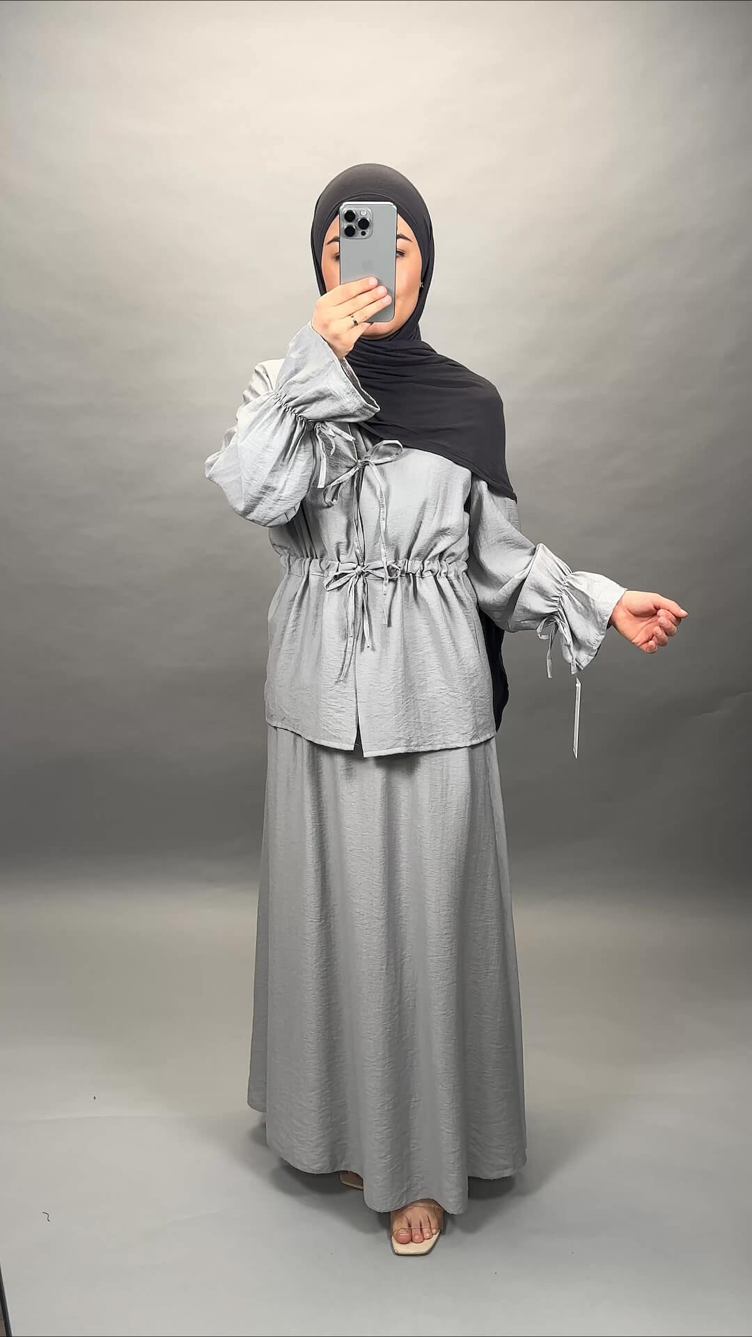 Asliya due pezzi grigio